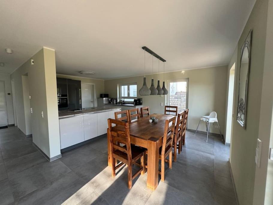 Modernes Ferienhaus In Uedersdorf Buitenkant foto